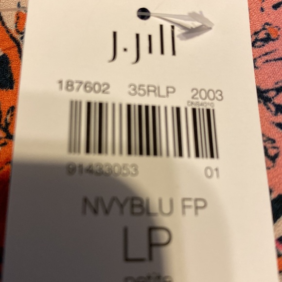 NWT J Jill poly blouse with flounce 3/4 sleeve floral print LP - Picture 9 of 9